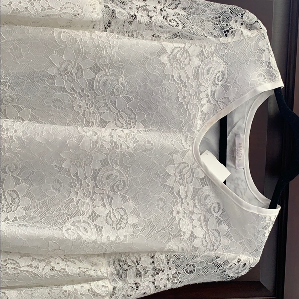 Lace white top